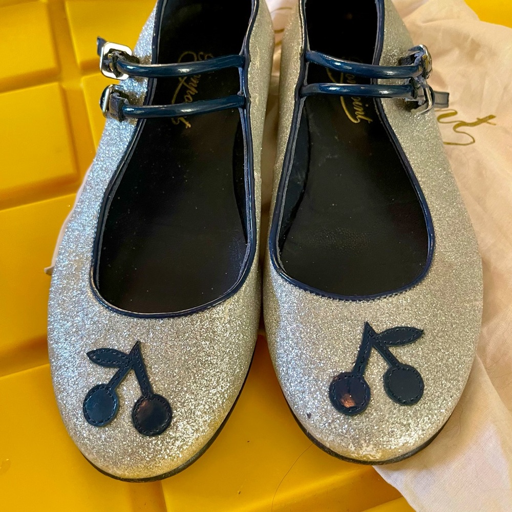 Glittery Bonpoint size 33 Mary Jane shoes w/dust bag